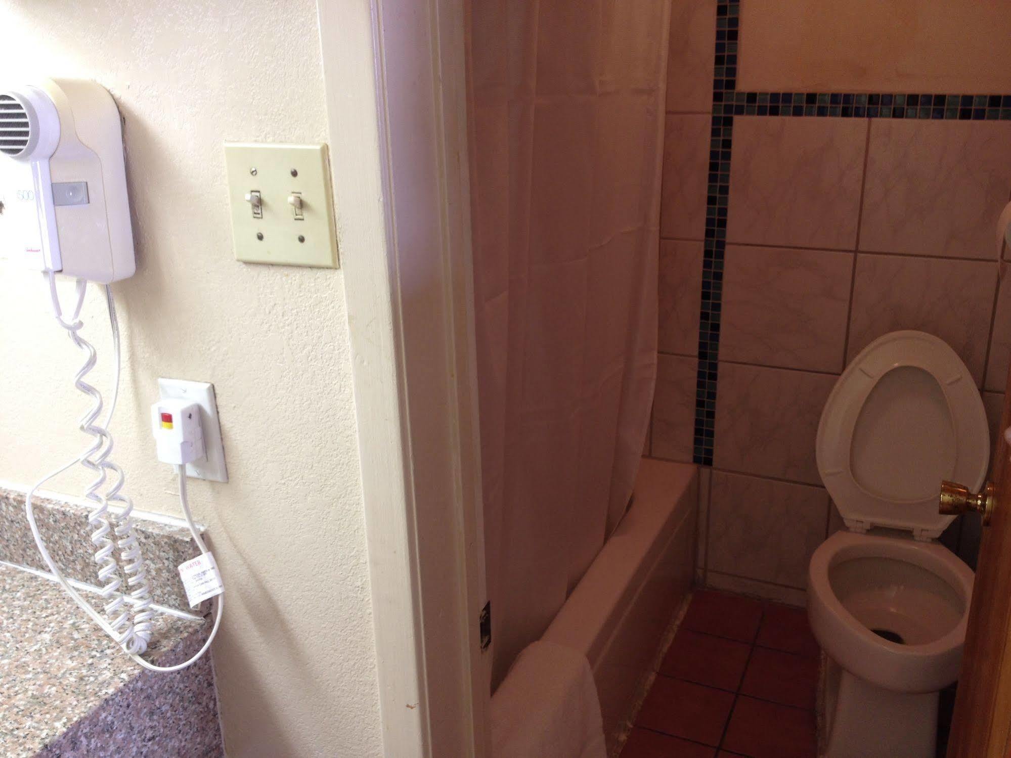 Crown Inn Grand Prairie Esterno foto