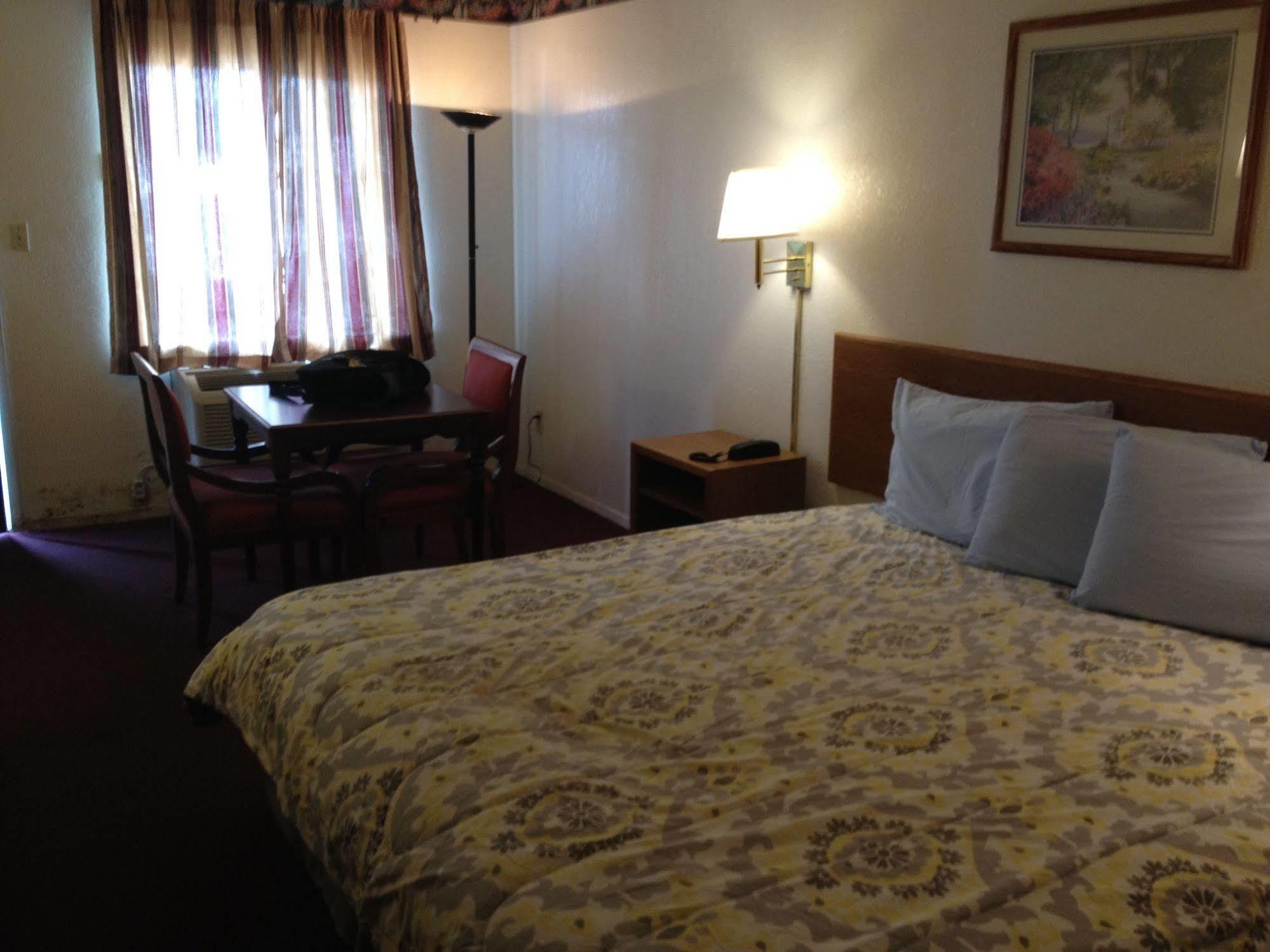Crown Inn Grand Prairie Esterno foto