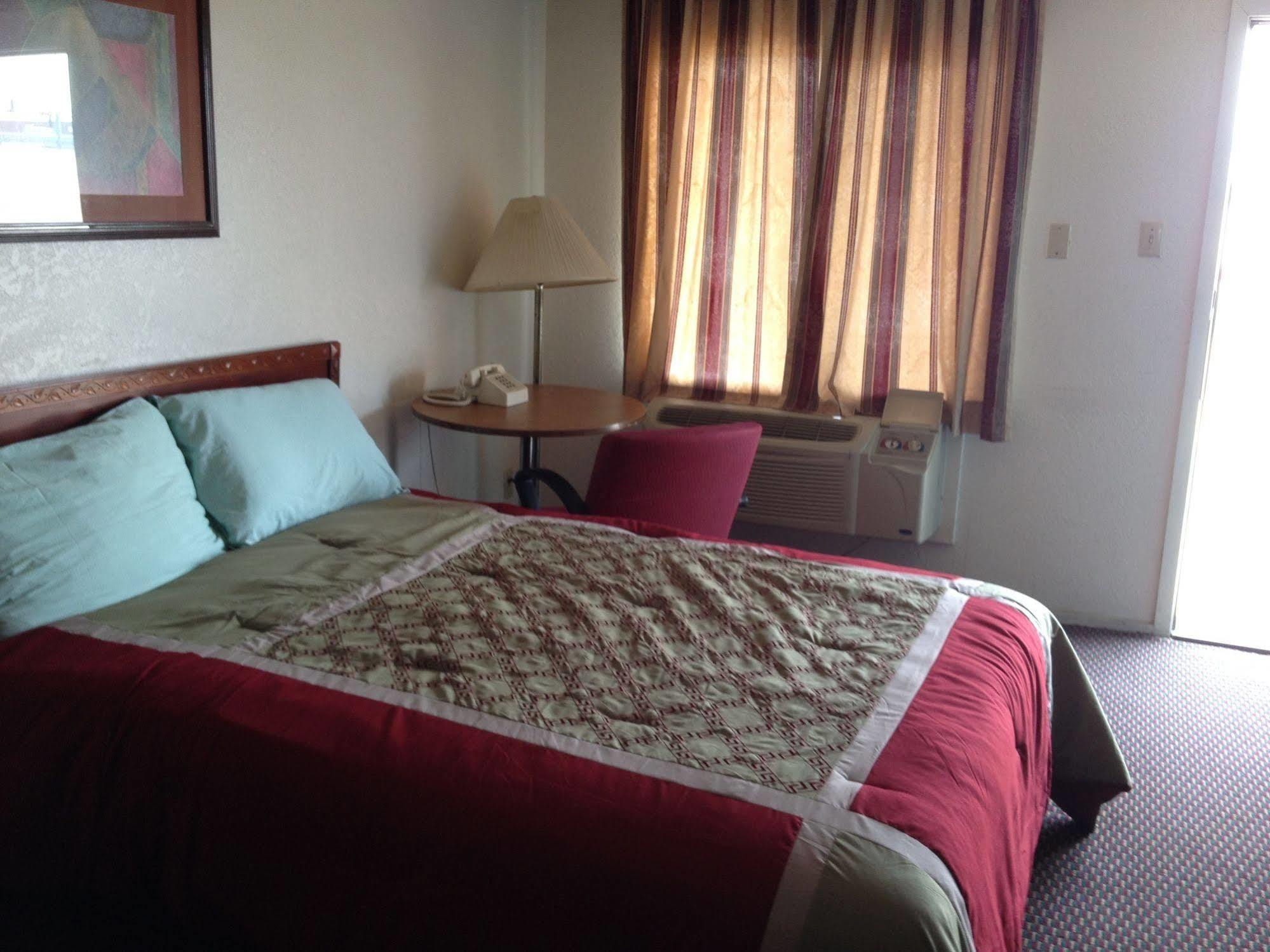 Crown Inn Grand Prairie Esterno foto
