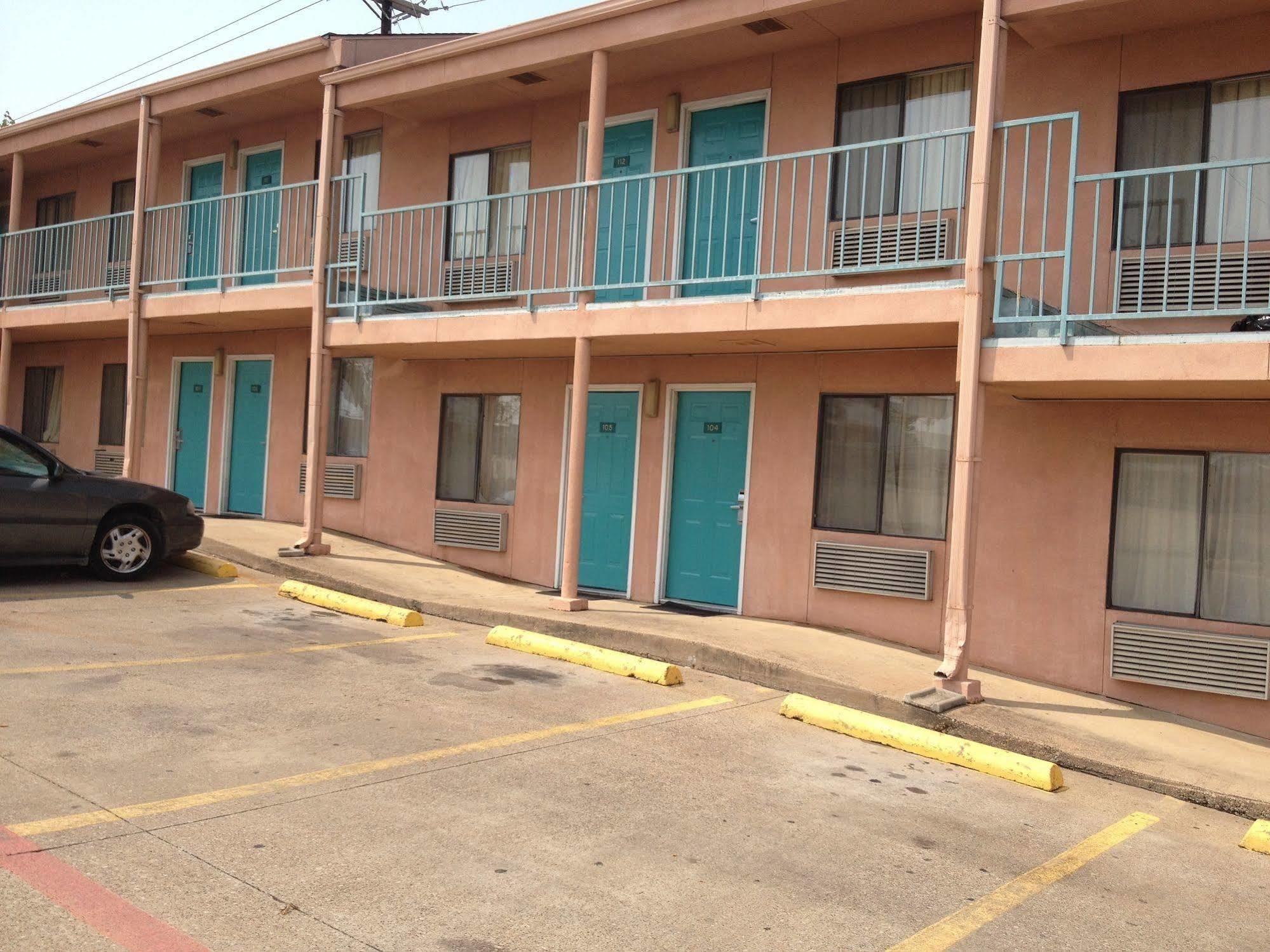 Crown Inn Grand Prairie Esterno foto